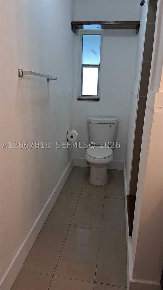 428 Ne 82nd St #4E - Photo 2 of 13