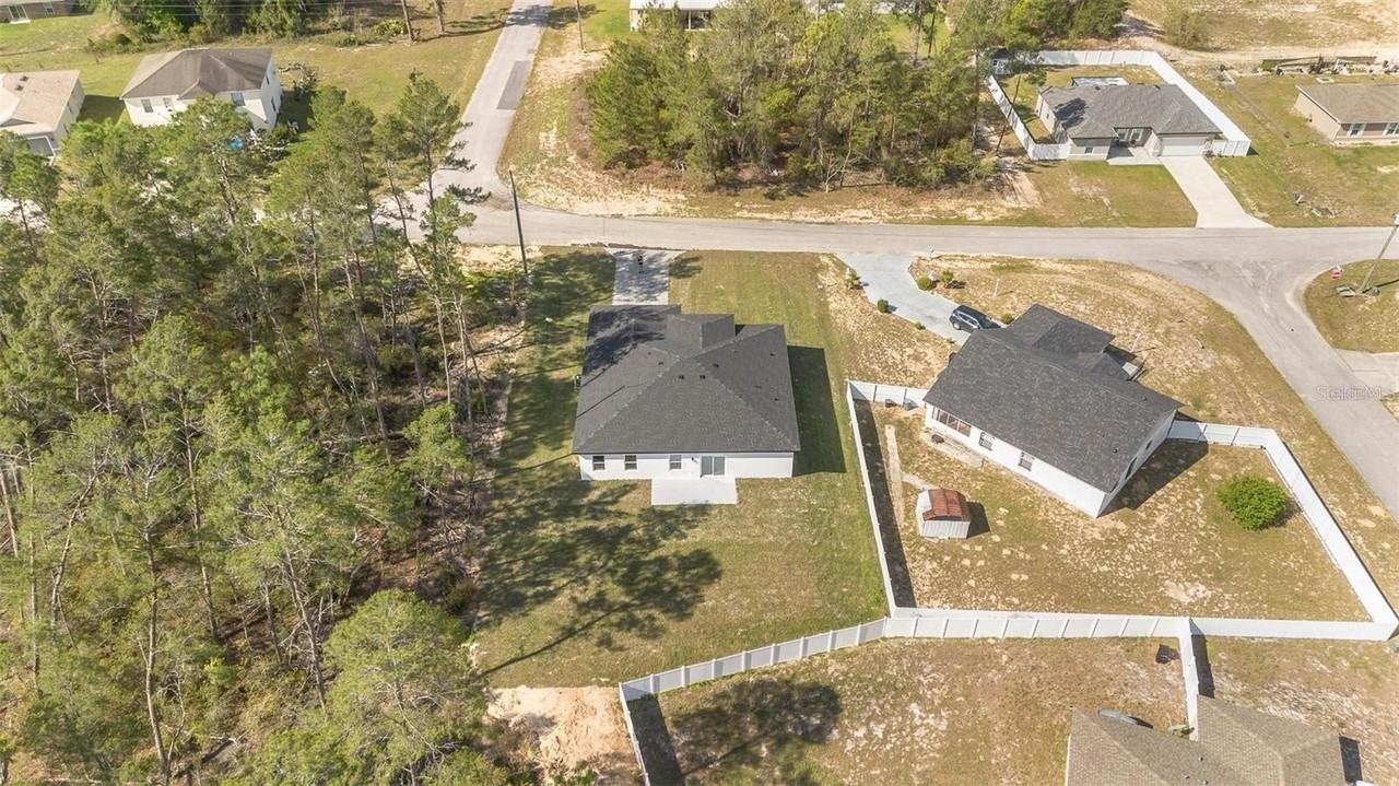 4411 Sw 172nd Street Rd - Photo 4 of 41