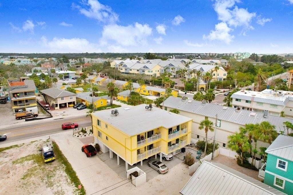 708 Gulf Blvd #A - Photo 5 of 30