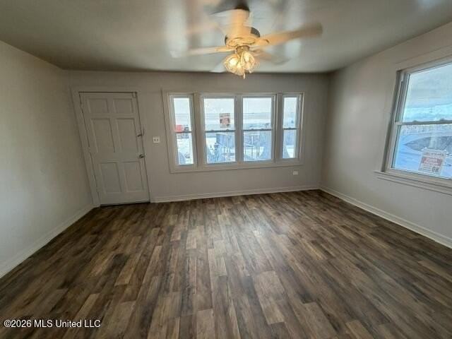2203 26th St - Photo 2 of 24