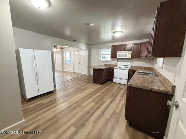 2203 26th St - Photo 5 of 24