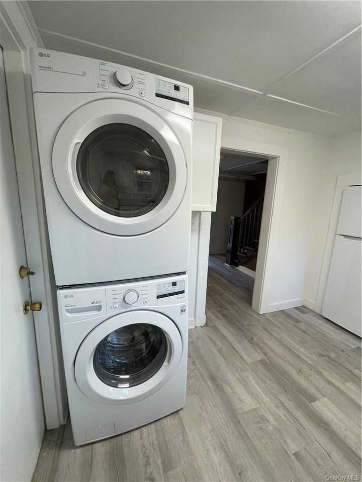 97 Murray Ave #1 - Photo 6 of 9