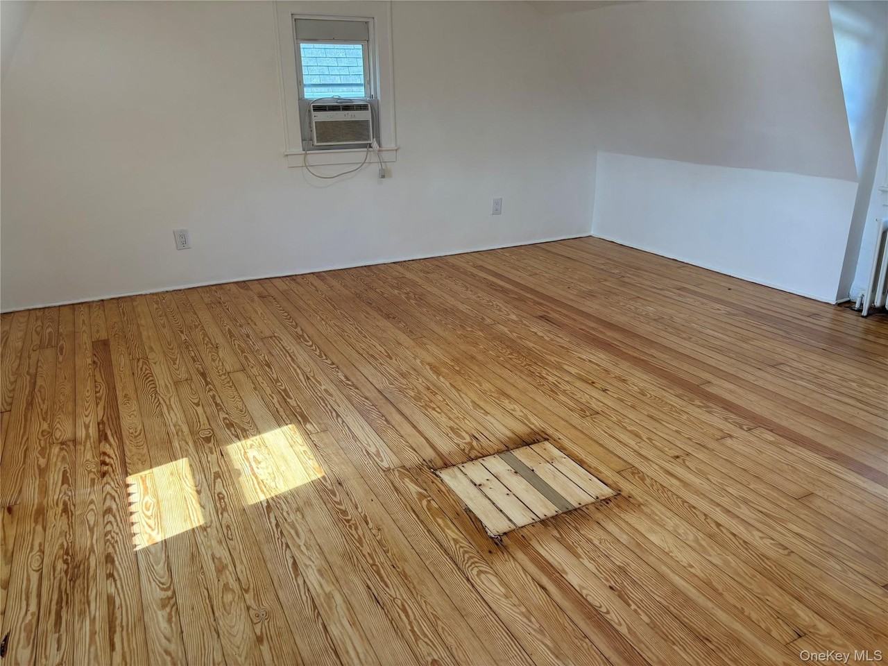 6 Alexander Pl - Photo 5 of 15