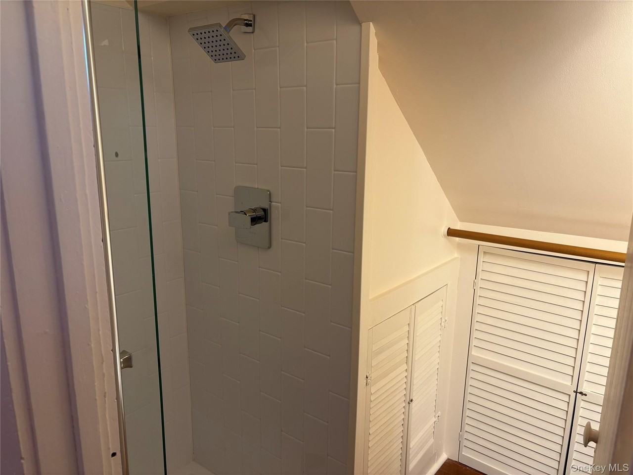 35 Oak St - Photo 3 of 4