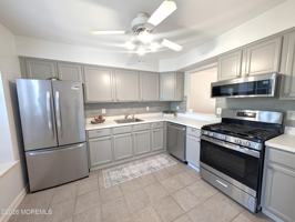 featured image of 53 Grassmere Ct #5