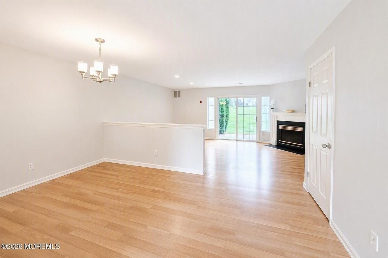 53 Grassmere Ct #5 - Photo 6 of 18