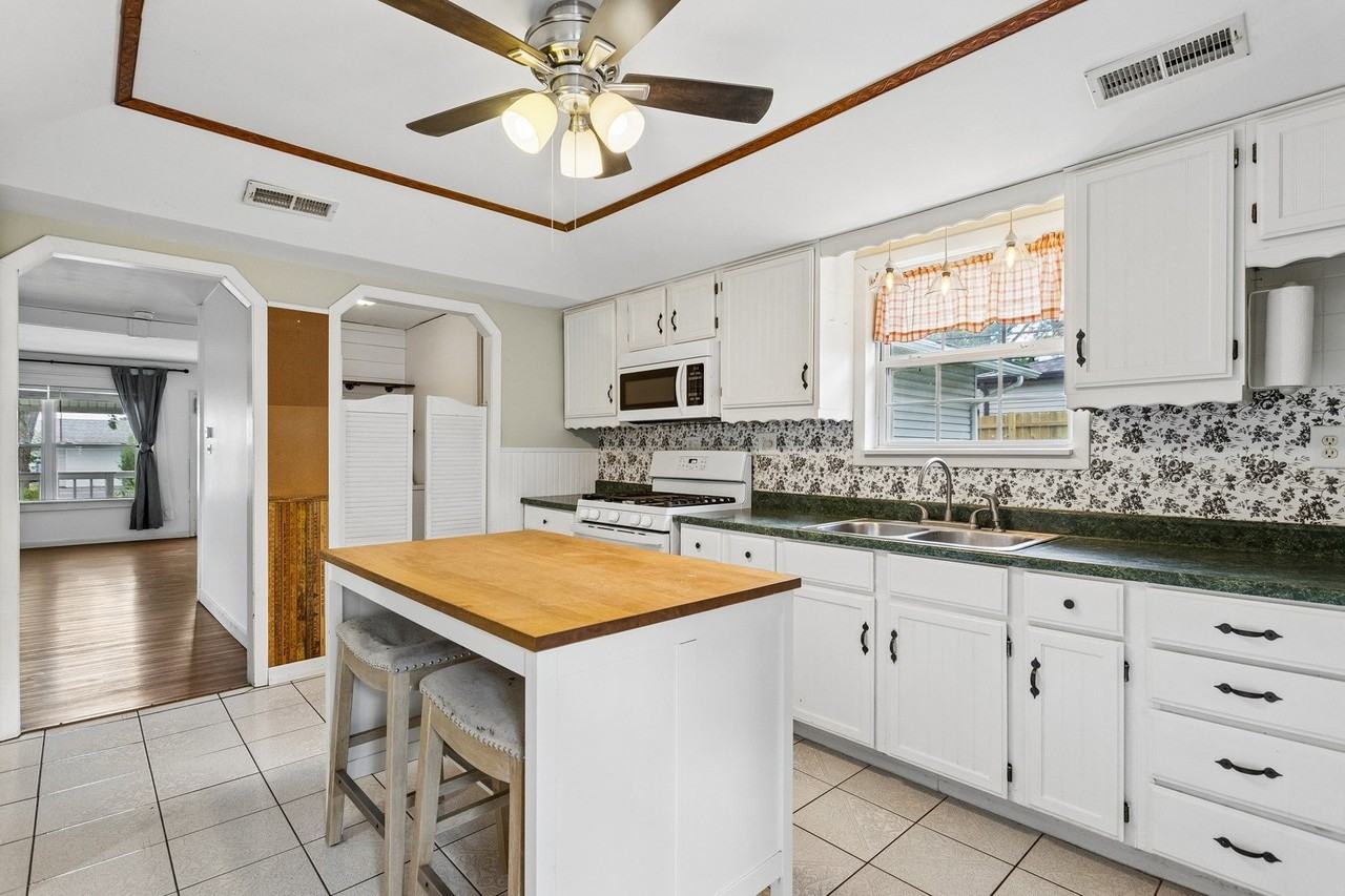 1023 Highland Ave - Photo 7 of 18