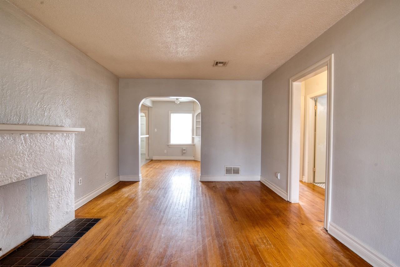 1132 N Saint Clair Ave #1 - Photo 6 of 18