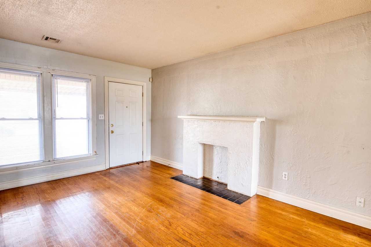 1132 N Saint Clair Ave #1 - Photo 7 of 18