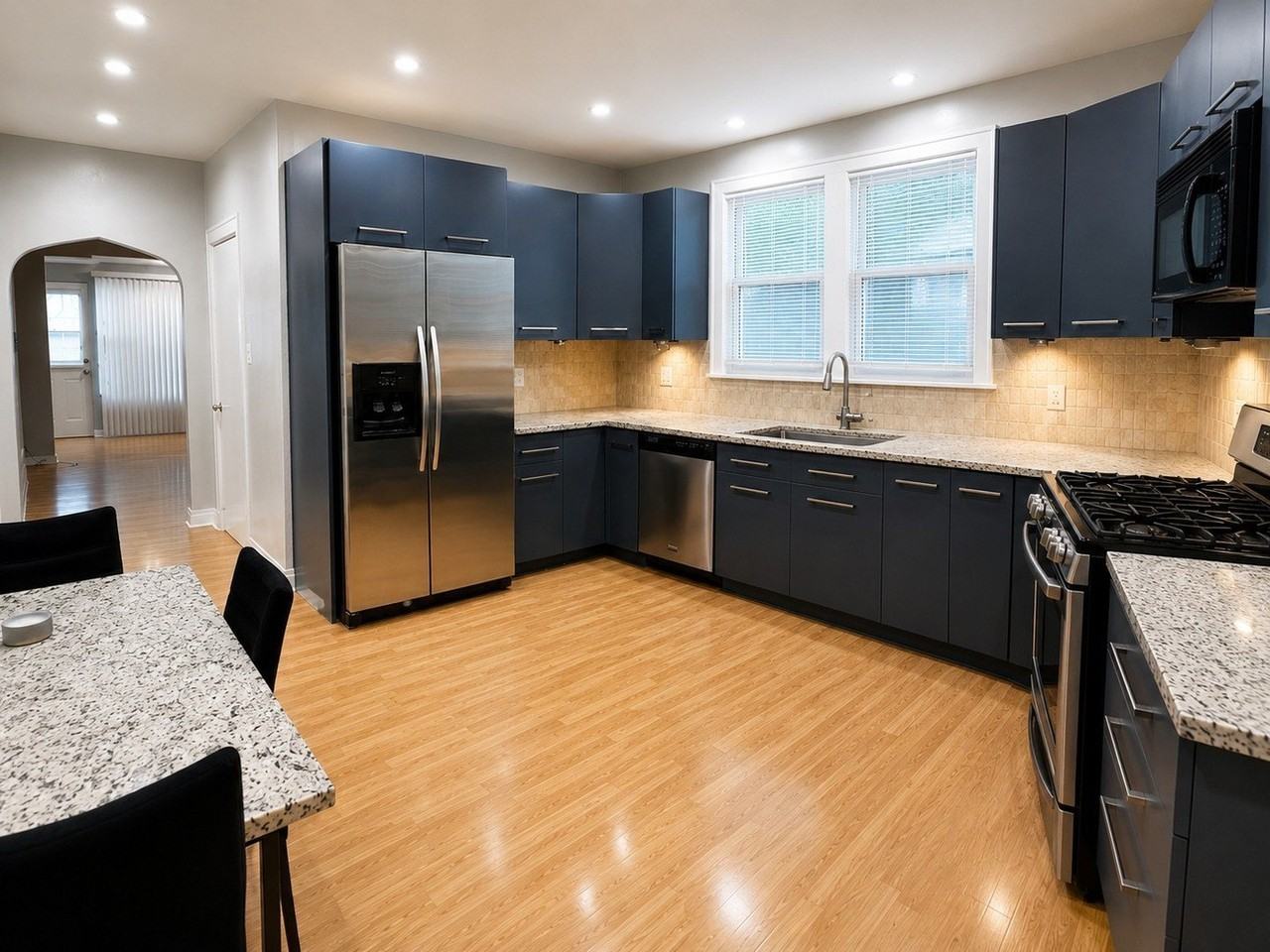 4326 Wesley Ter - Photo 3 of 18