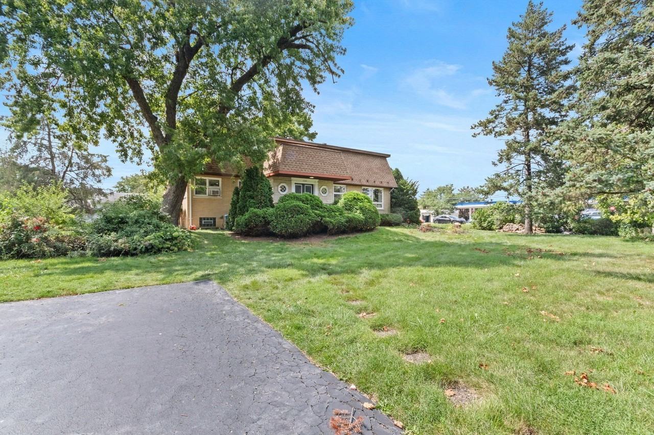 288 Middaugh Rd - Photo 2 of 47