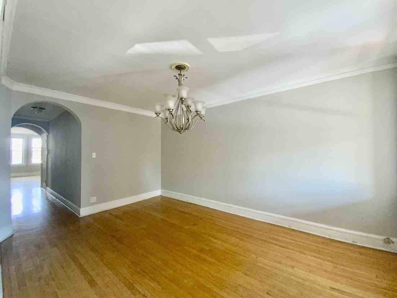 5511 W Diversey Ave #3 - Photo 7 of 18