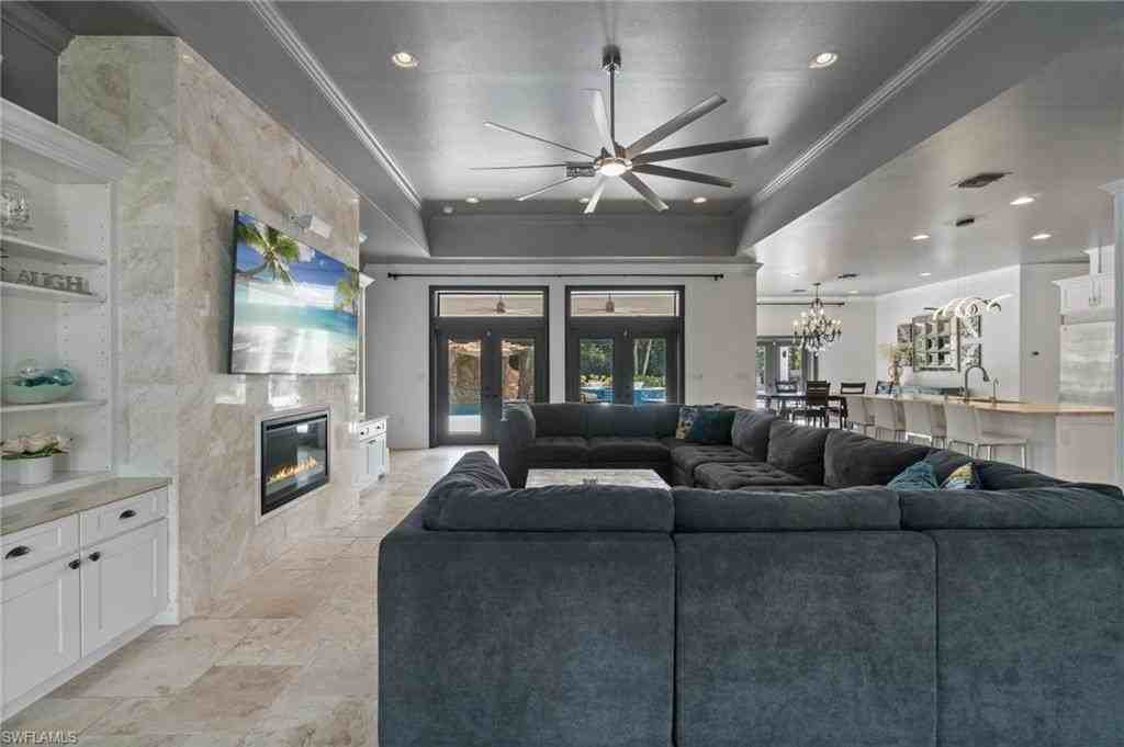 5420 Boxwood Way - Photo 4 of 33