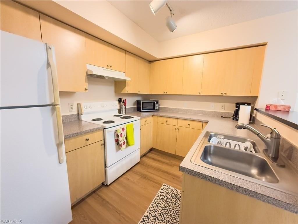 8754 River Homes Ln #8203 - Photo 4 of 28