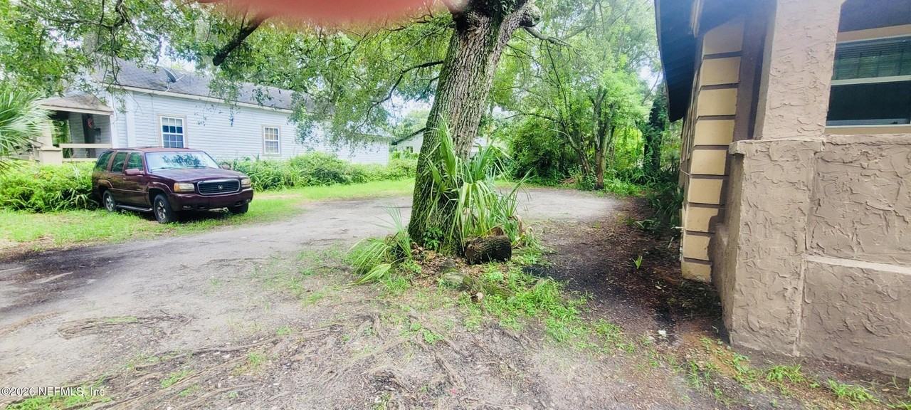 1538 Pasco St - Photo 2 of 14