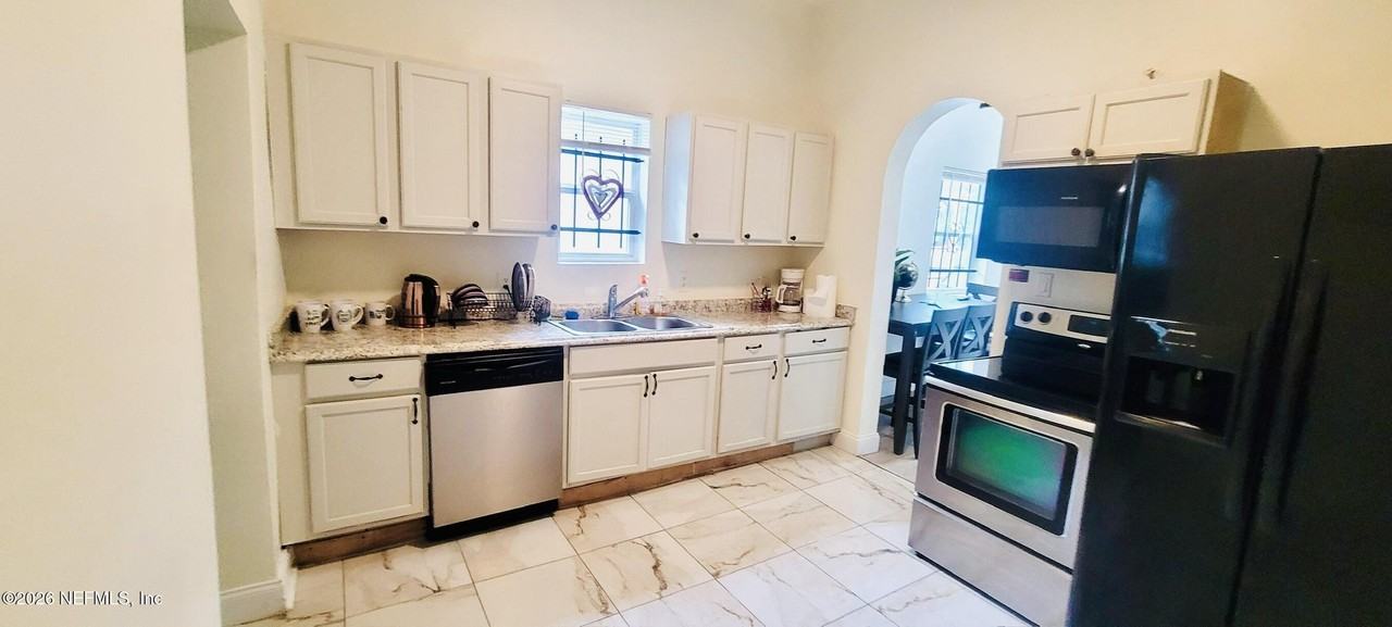 1538 Pasco St - Photo 7 of 14