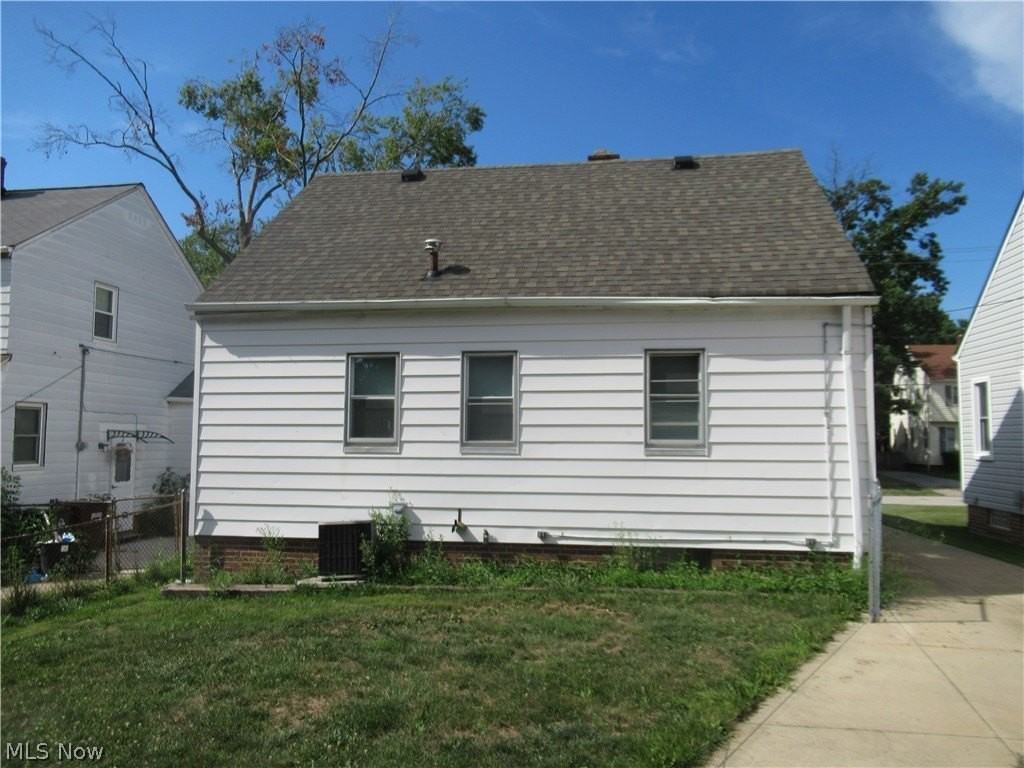 5203 Maplecrest Ave - Photo 4 of 27