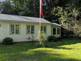 featured image of 103B South Rd
