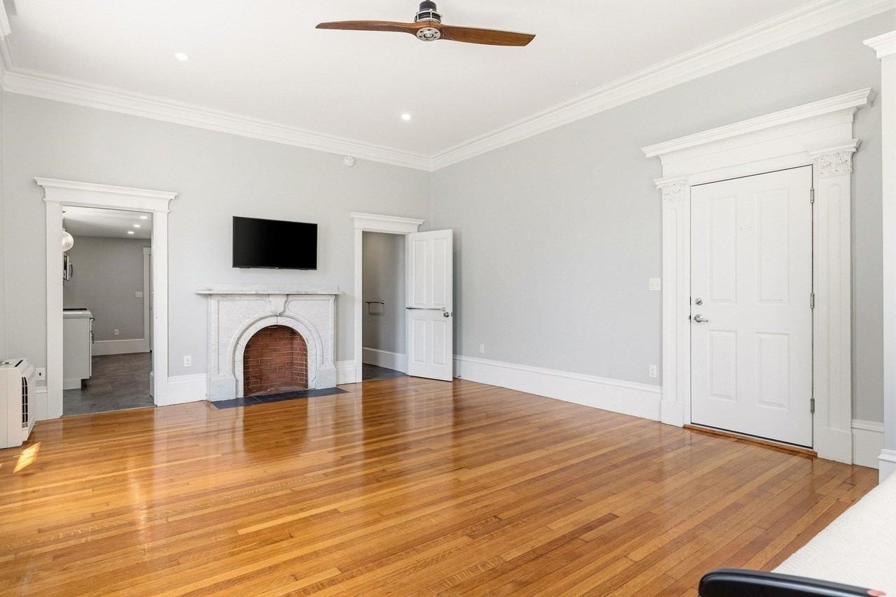 649 State St #A - Photo 6 of 26