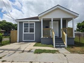 6038 N Rampart St - Photo 1 of 1