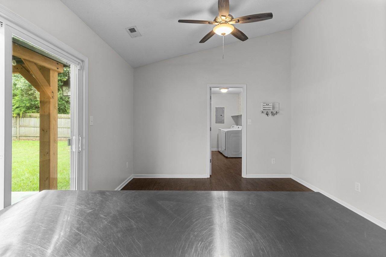 3409 Woodbaugh Dr #1 - Photo 7 of 21