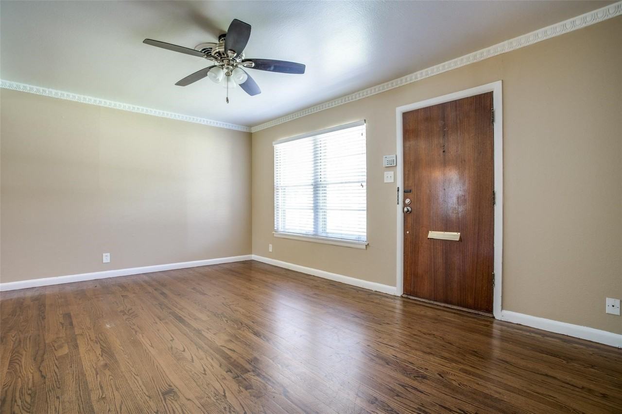 3724 Almazan Dr - Photo 3 of 12