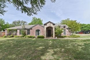 2700 Taft Blvd - Photo 1 of 1