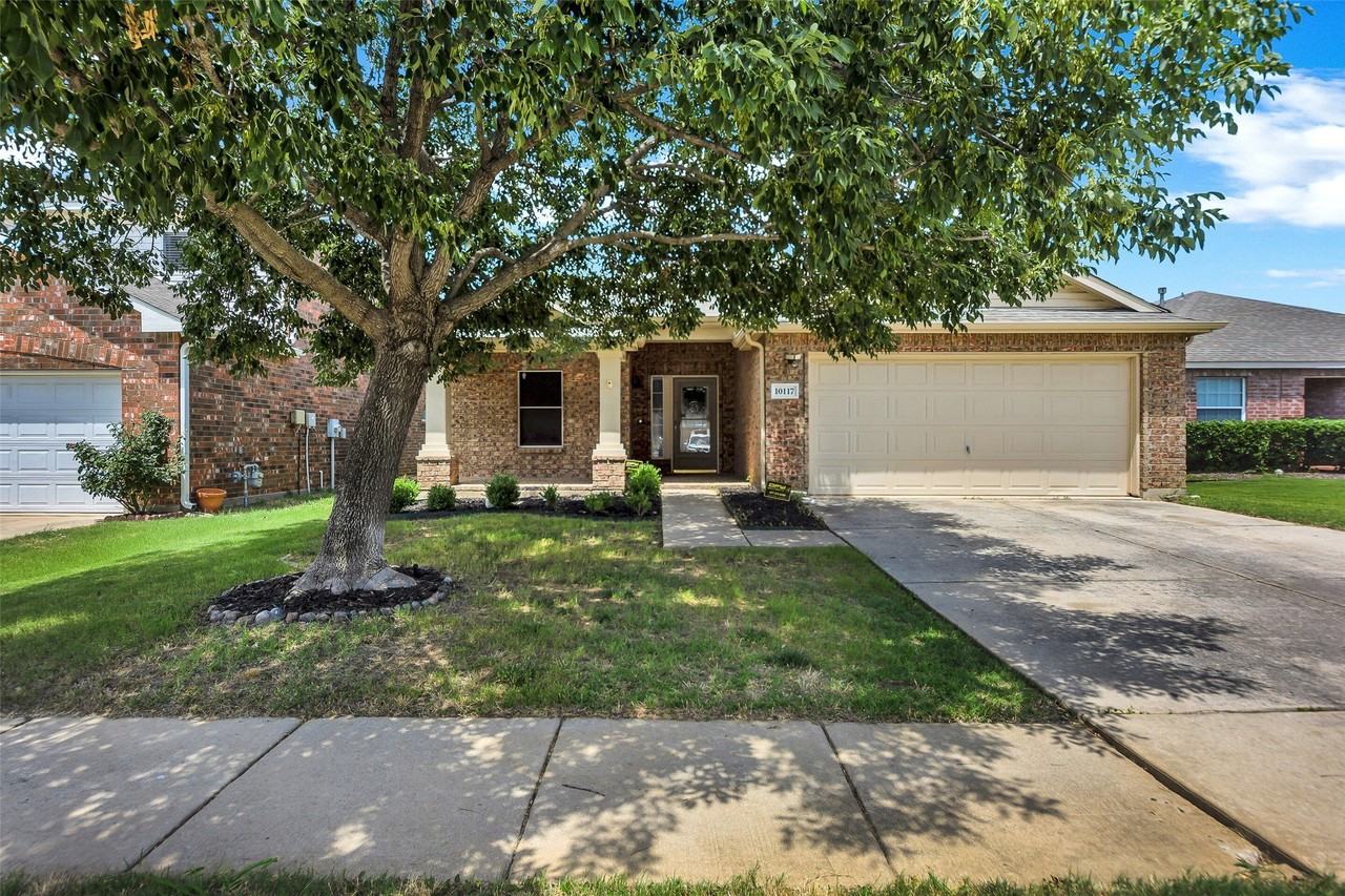10117 Sourwood Dr - Photo 2 of 31