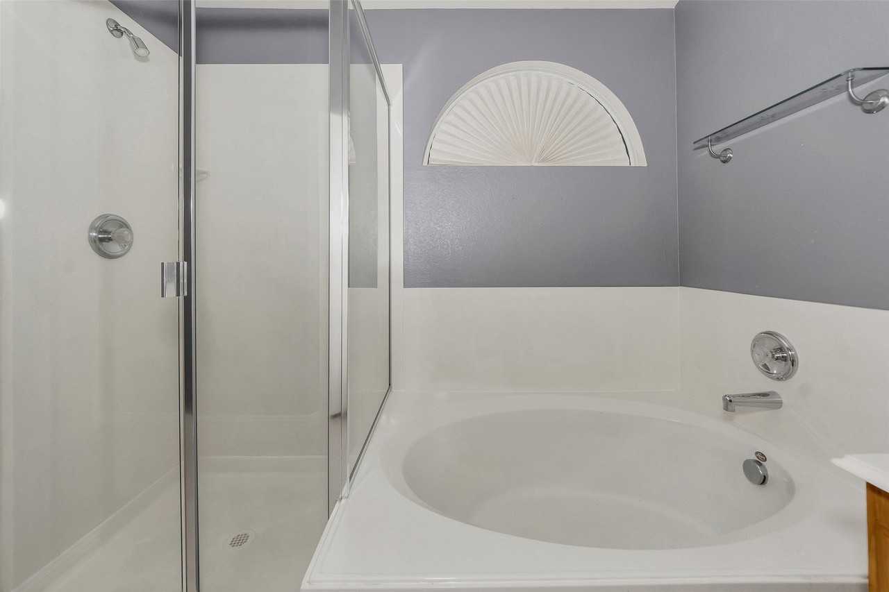 10117 Sourwood Dr - Photo 7 of 31