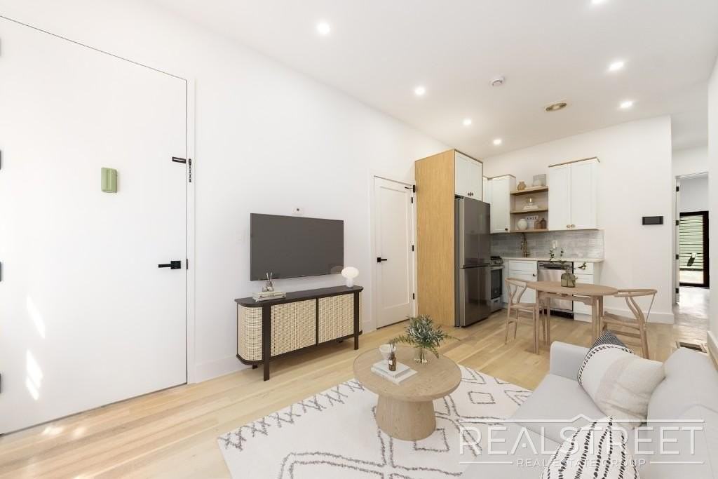 422 Humboldt St #1 - Photo 2 of 13