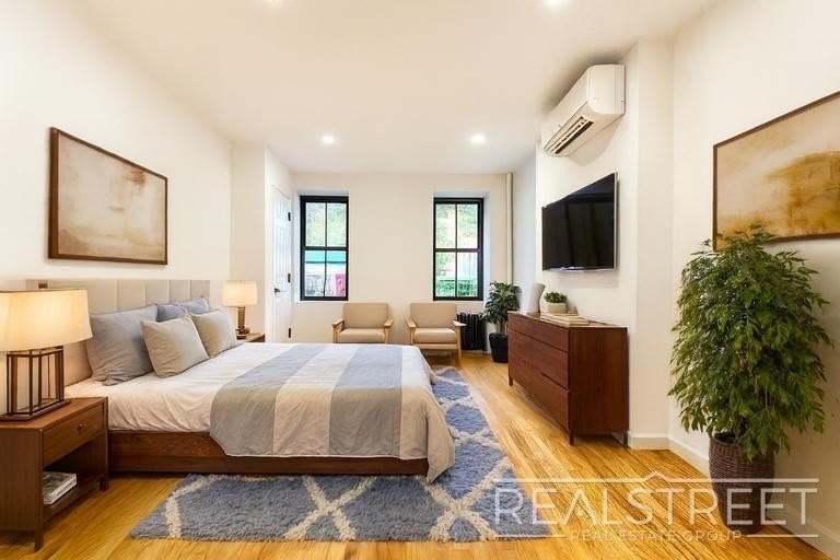 152A Macdougal St #1 - Photo 3 of 16