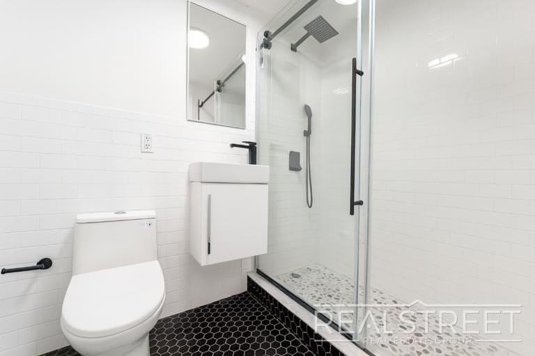 152A Macdougal St #1 - Photo 7 of 16