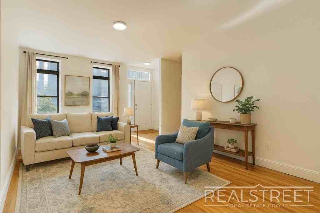 63 Palmetto St #2