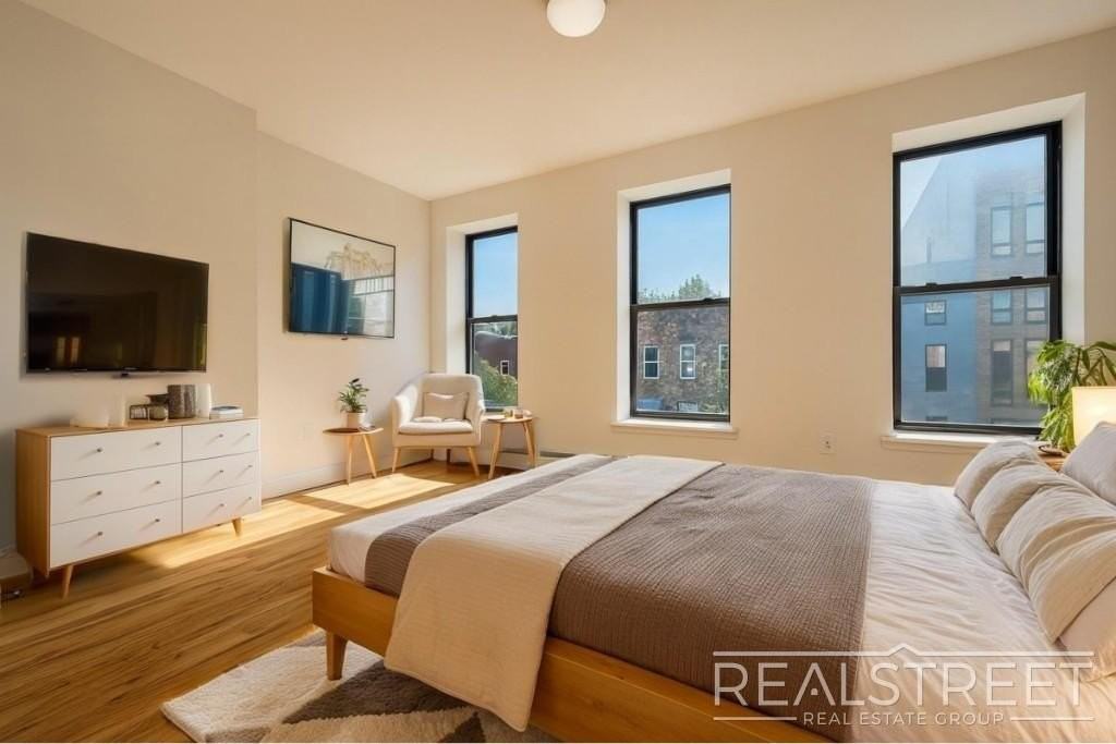 63 Palmetto St #2 - Photo 5 of 17