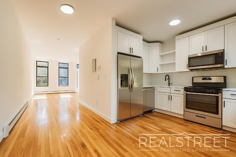 63 Palmetto St #2 - Photo 6 of 17