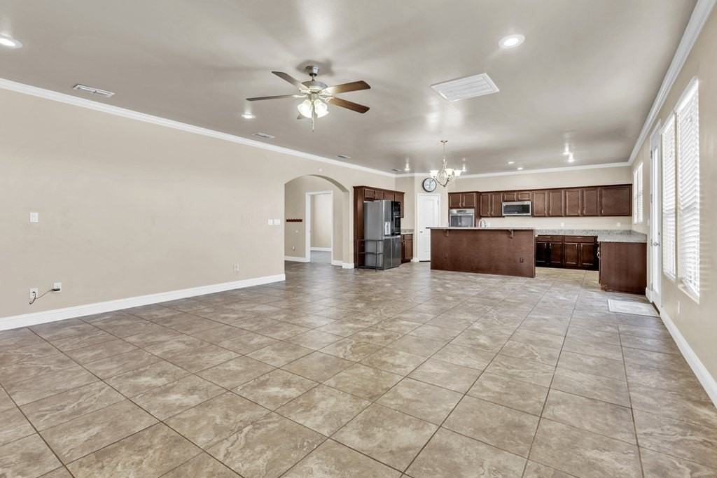 1744 Boise Dr - Photo 5 of 39