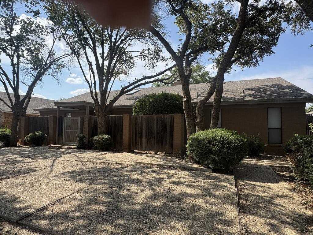 2604 Caldera Dr - Photo 2 of 17