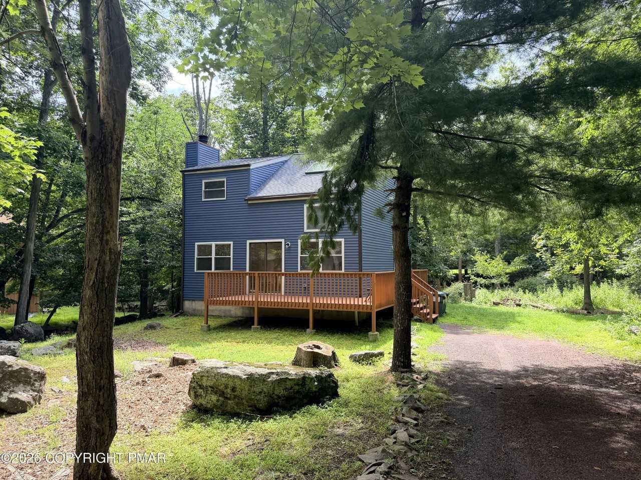 362 Somerset Dr - Photo 2 of 20
