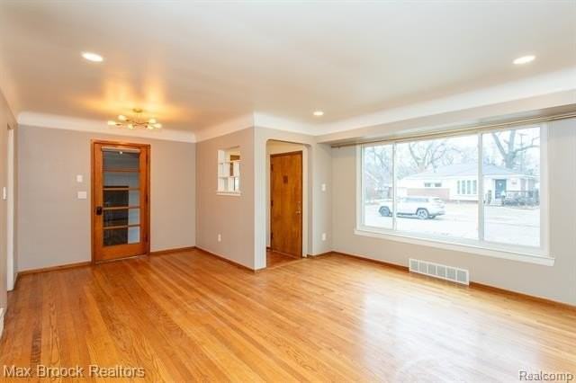 8501 Northfield Blvd - Photo 7 of 38