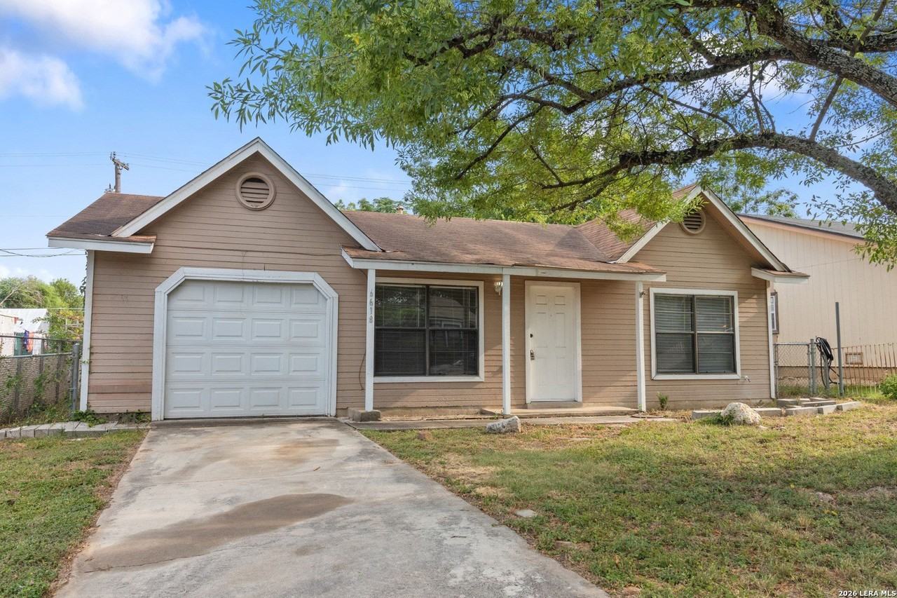 6618 Swiss Oaks - Photo 2 of 15