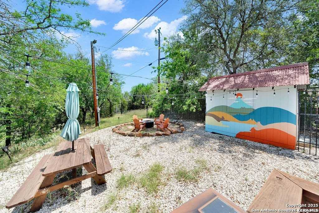690 Windrush - Photo 5 of 25