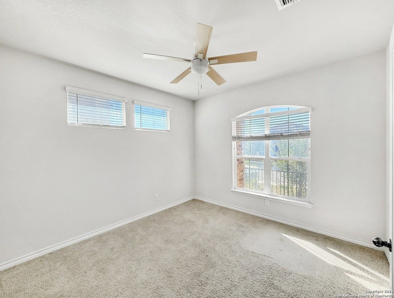 3421 Copper Acres - Photo 4 of 42