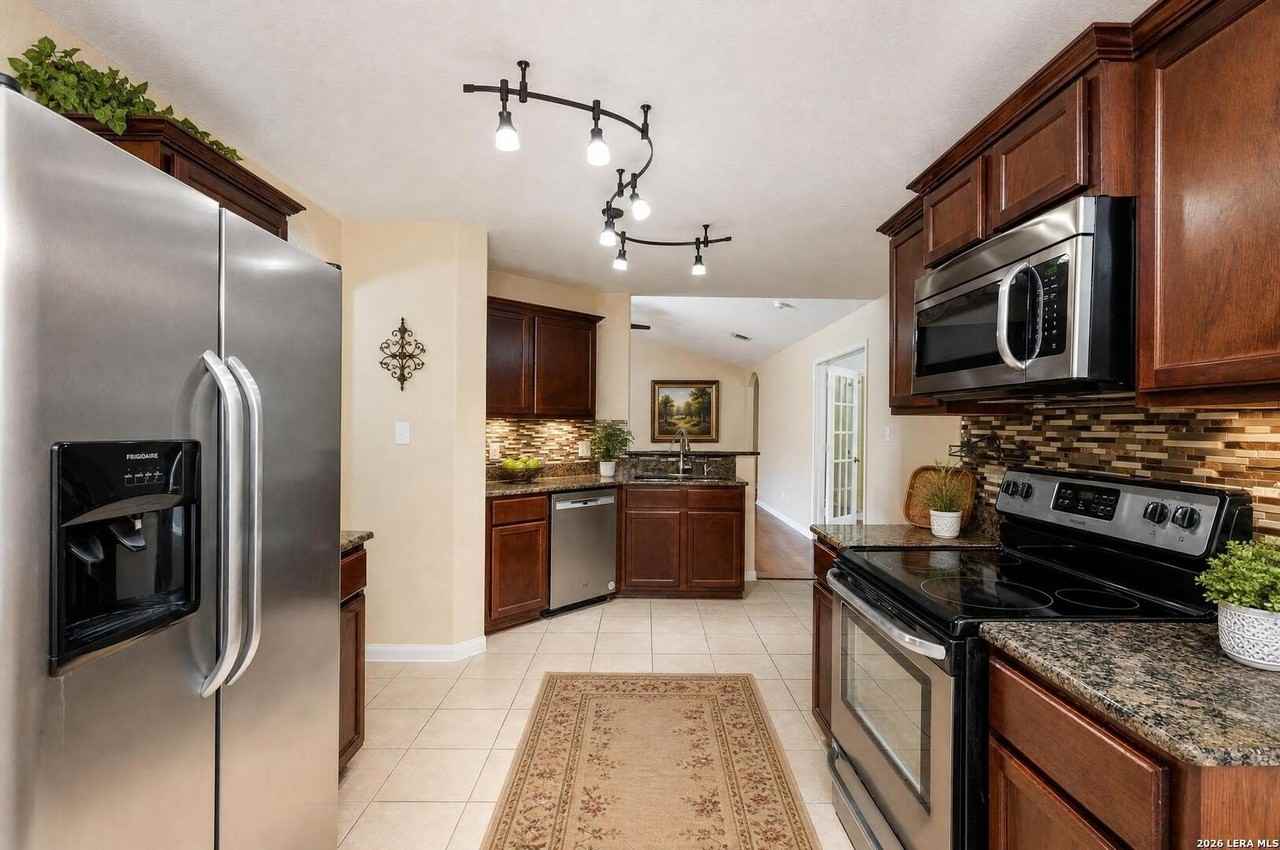 6902 Luckey Path - Photo 5 of 13