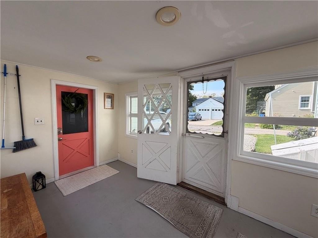 38 Hilltop Ave - Photo 4 of 34