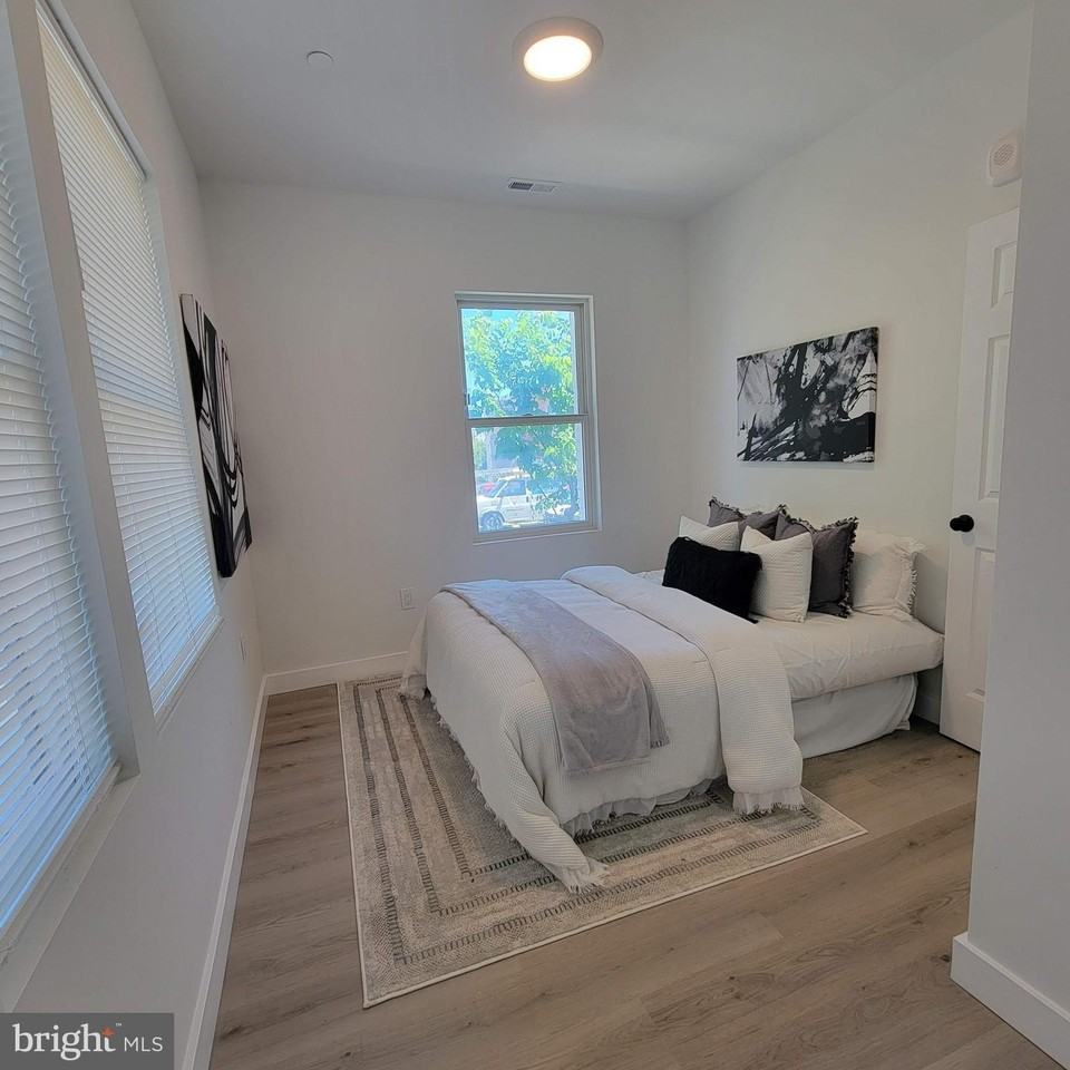 2495 Alabama Ave Se #B8 - Photo 5 of 8