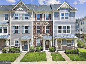 654 Ravenwood Dr - Photo 1 of 1