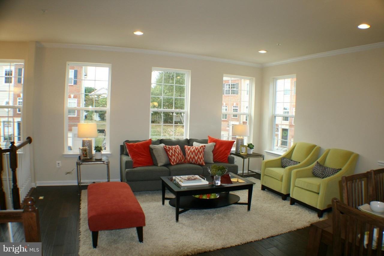 1610 Sun High Ter - Photo 4 of 26