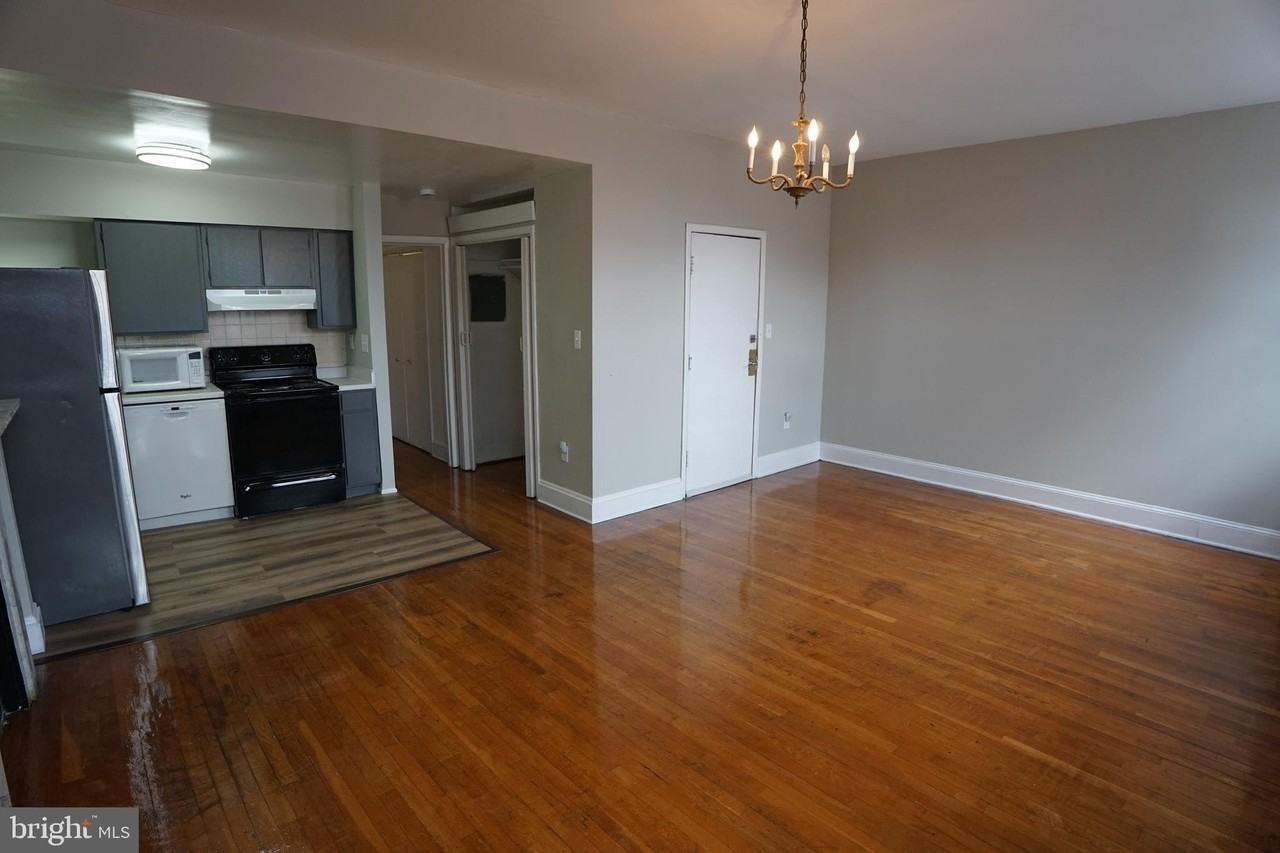 802 Cathedral St #5 - Photo 3 of 7