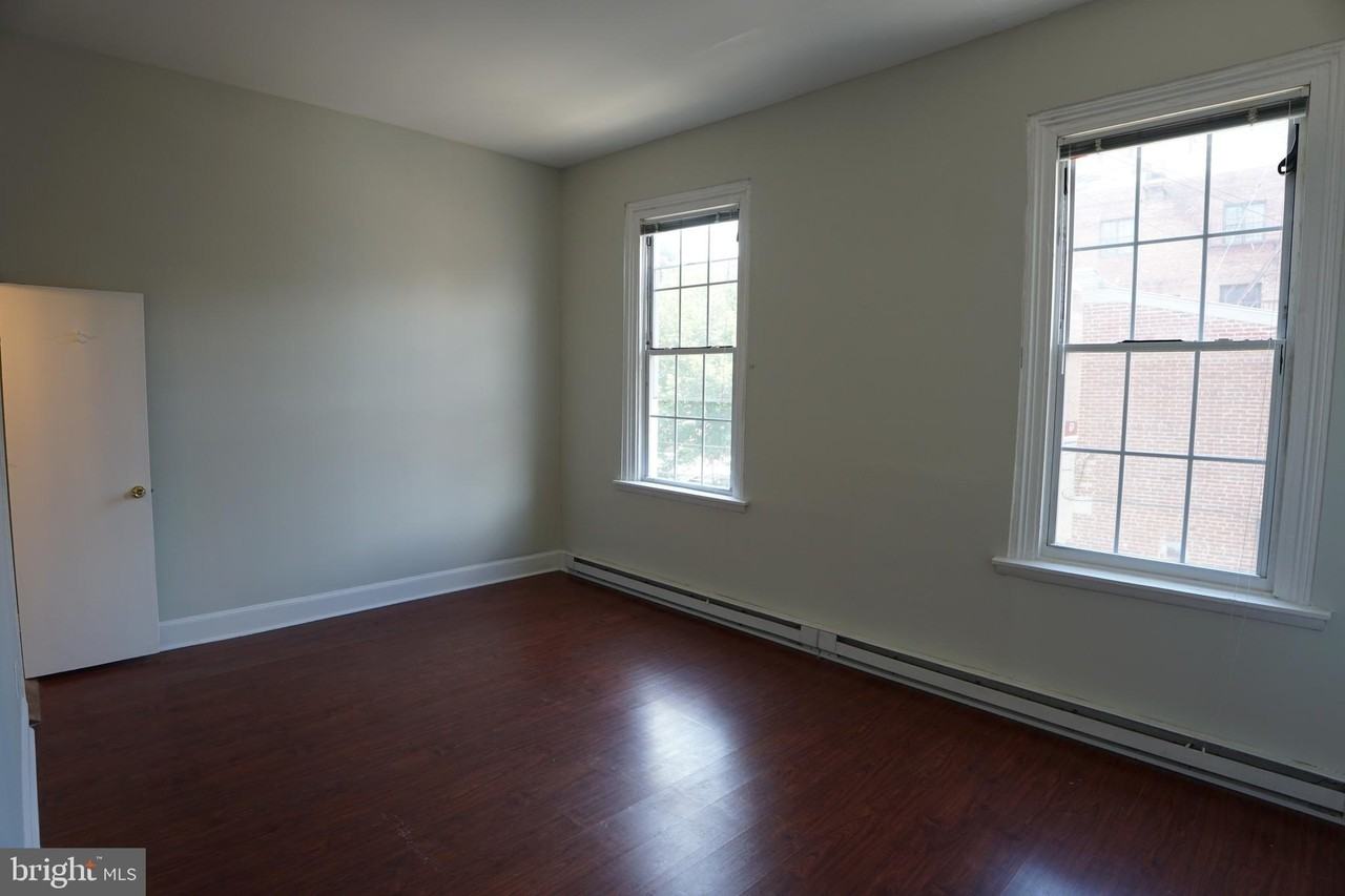804 Cathedral St #9 - Photo 5 of 8