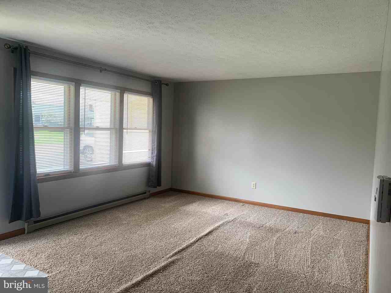 110 Beech Ln - Photo 4 of 50